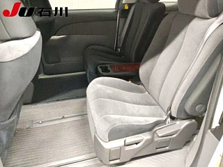 TOYOTA ESTIMA 2012