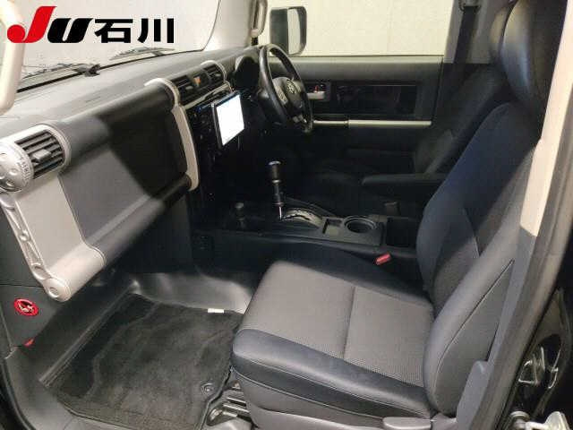 TOYOTA FJ CRUISER 2013