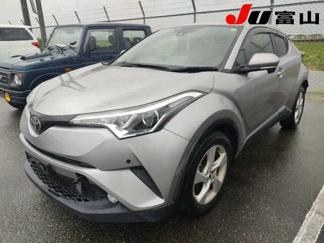 TOYOTA C-HR 2017