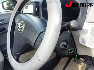 DAIHATSU MIRA E S 2012