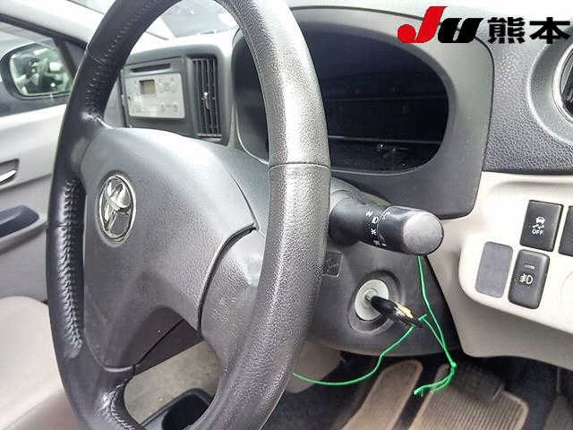 TOYOTA PIXIS EPOCH 2012