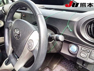 TOYOTA AQUA 2012