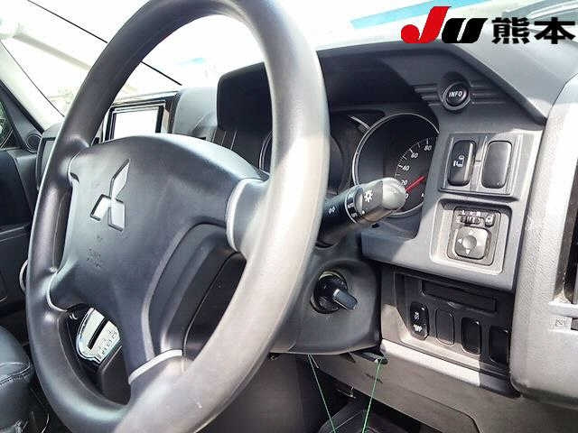 MITSUBISHI DELICA D5 2014