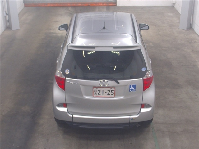 TOYOTA RACTIS 2013