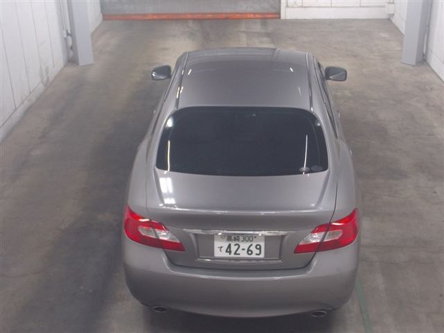 NISSAN FUGA 2010