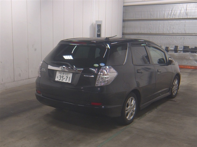 HONDA FIT SHUTTLE 2011