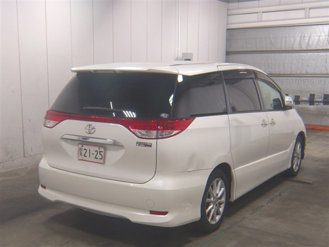 TOYOTA ESTIMA 2011