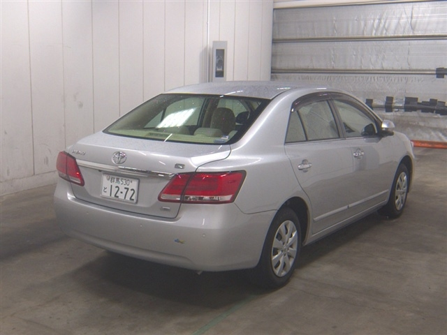 TOYOTA PREMIO 2019