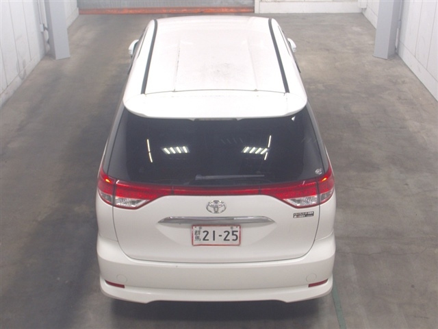 TOYOTA ESTIMA 2011