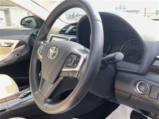 TOYOTA PREMIO 2019