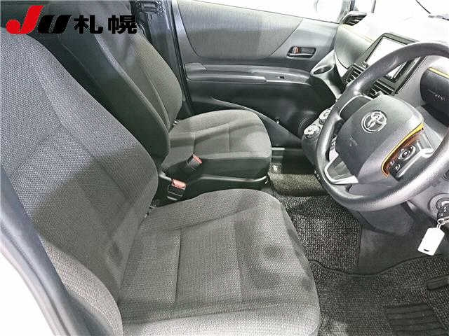 TOYOTA SIENTA 2022