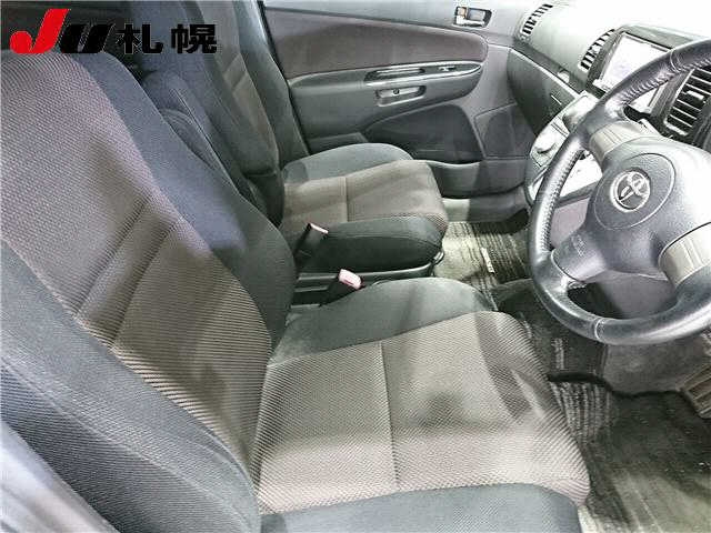 TOYOTA WISH 2008