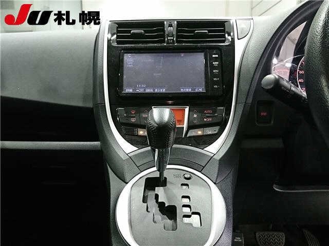 TOYOTA RACTIS 2014