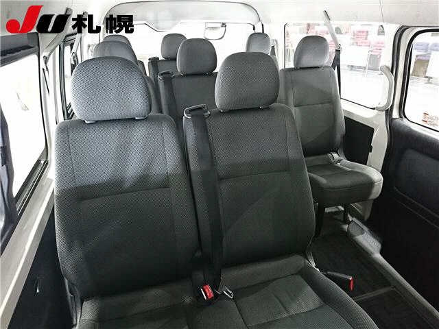 TOYOTA HIACE 2016