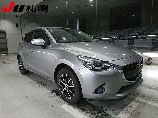 MAZDA DEMIO 2016