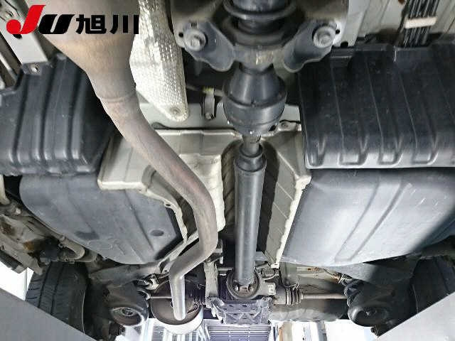 TOYOTA VOXY 2011