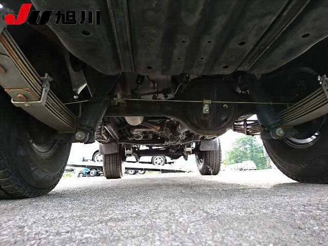 TOYOTA LAND CRUISER 2015