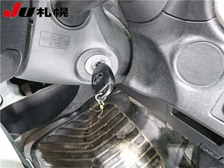 TOYOTA VITZ 2012