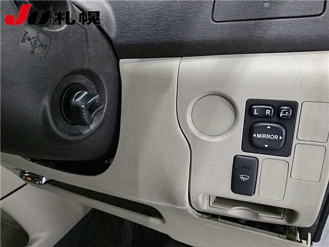 TOYOTA PASSO SETTE 2011