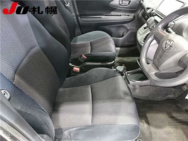 TOYOTA WISH 2012