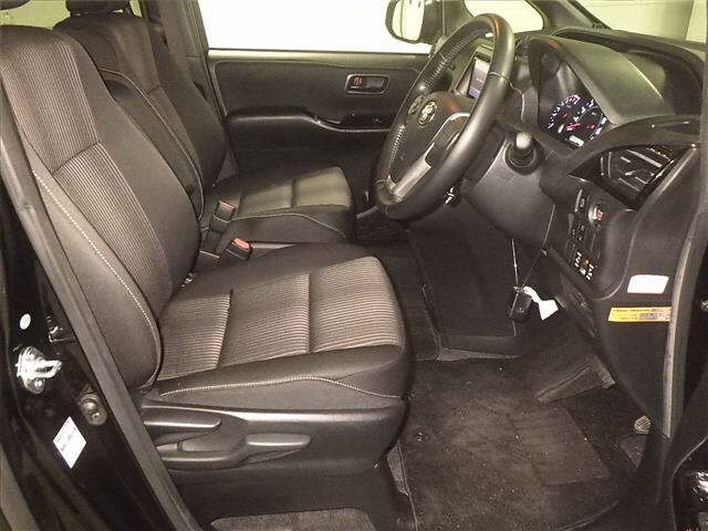 TOYOTA NOAH 2018