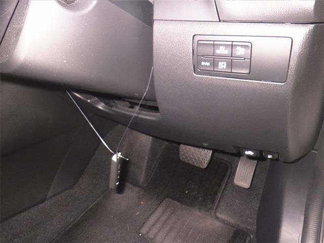 MAZDA AXELA 2015