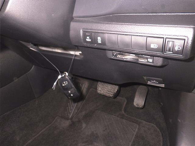 TOYOTA COROLLA TOURING 2023