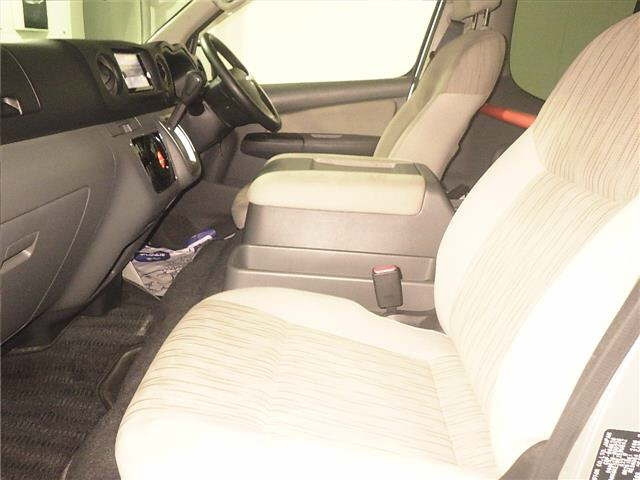 NISSAN CARAVAN BUS 2019