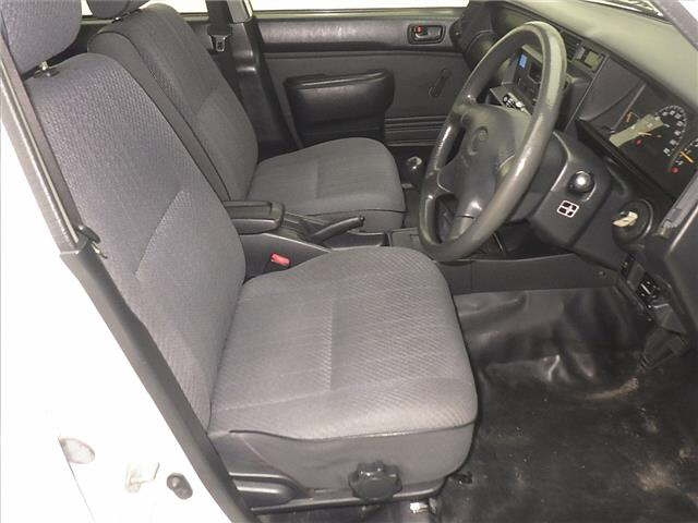 TOYOTA CROWN COMFORT 2014