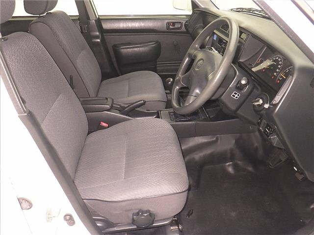TOYOTA CROWN COMFORT 2014