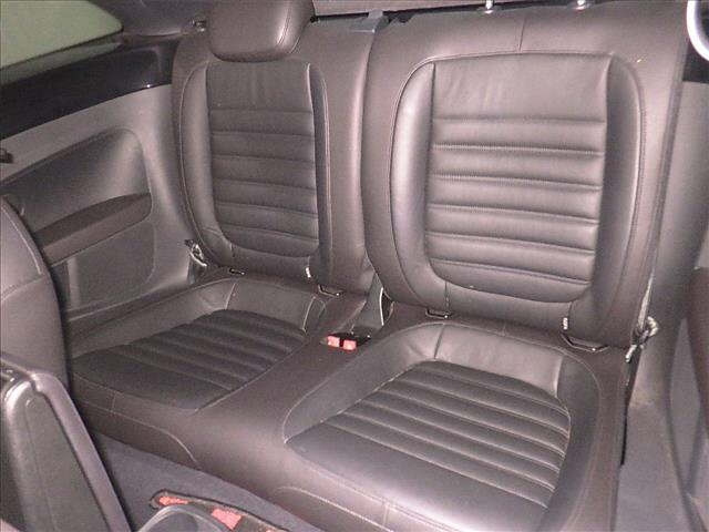VOLKSWAGEN THE BEETLE 2012