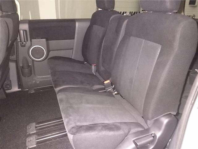 MITSUBISHI DELICA D5 2011
