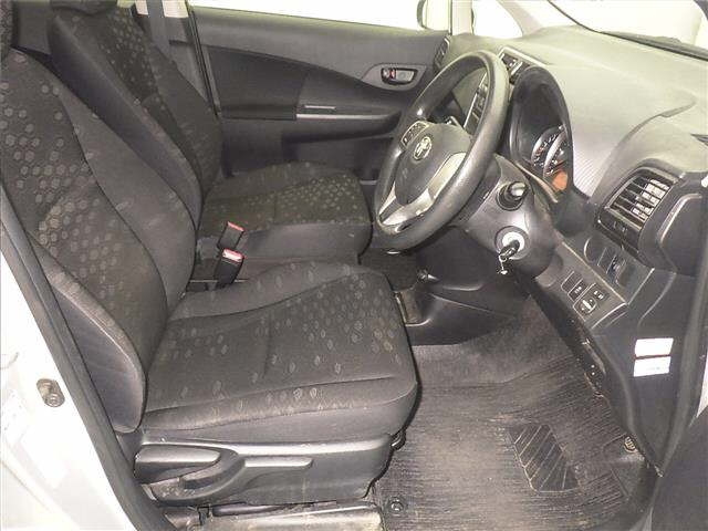 TOYOTA RACTIS 2014