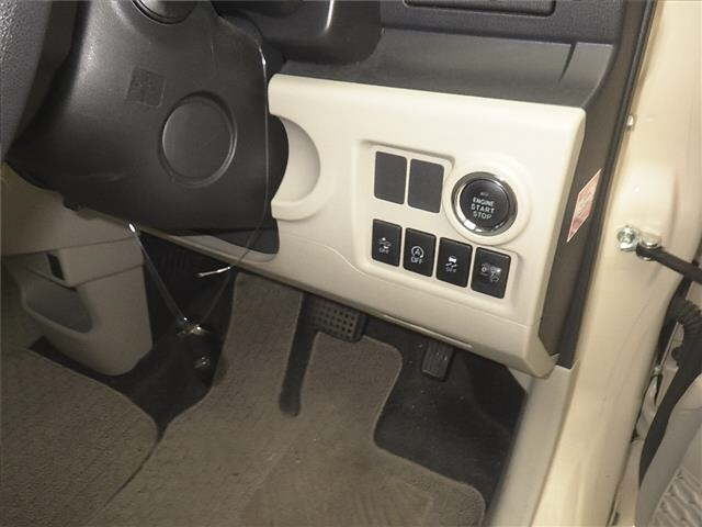 TOYOTA PASSO 2016