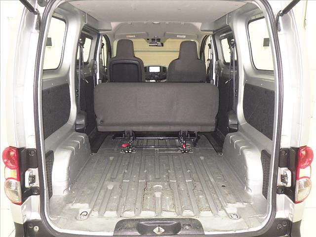 NISSAN NV200 2020