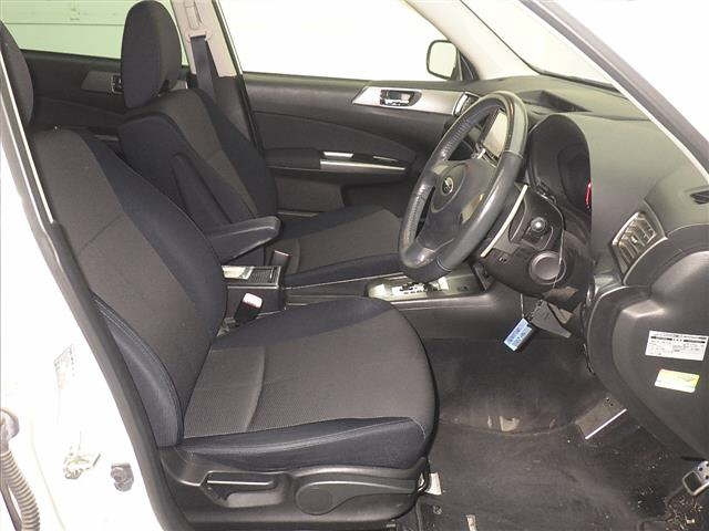 SUBARU EXIGA 2012