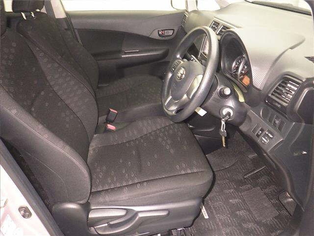 TOYOTA RACTIS 2012