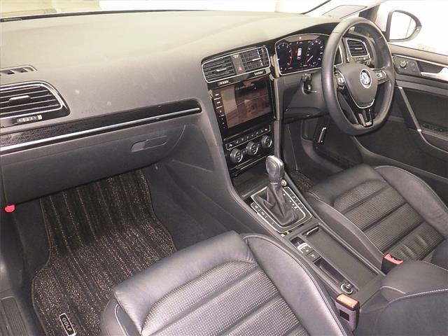 VOLKSWAGEN GOLF 2019