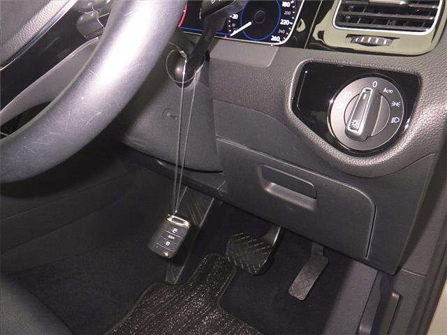 VOLKSWAGEN GOLF 2019