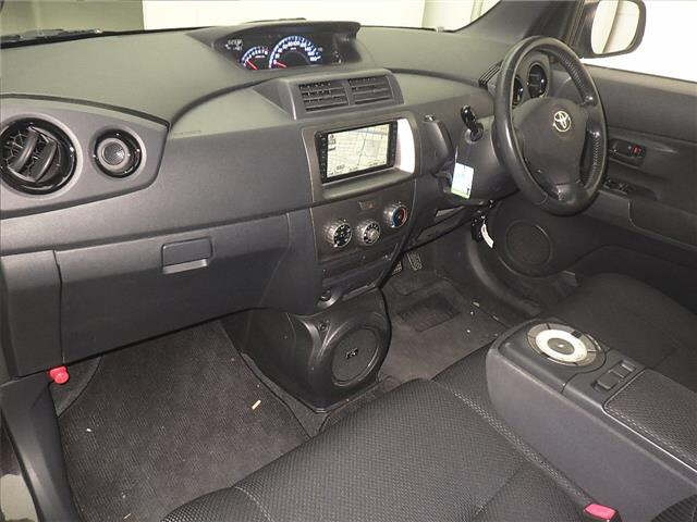 TOYOTA BB 2008