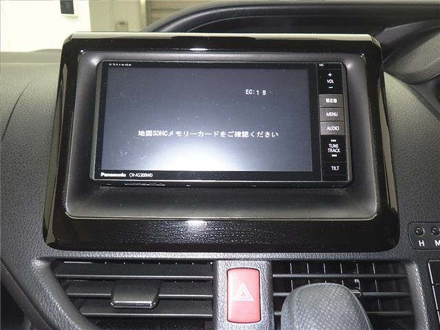 TOYOTA NOAH 2016
