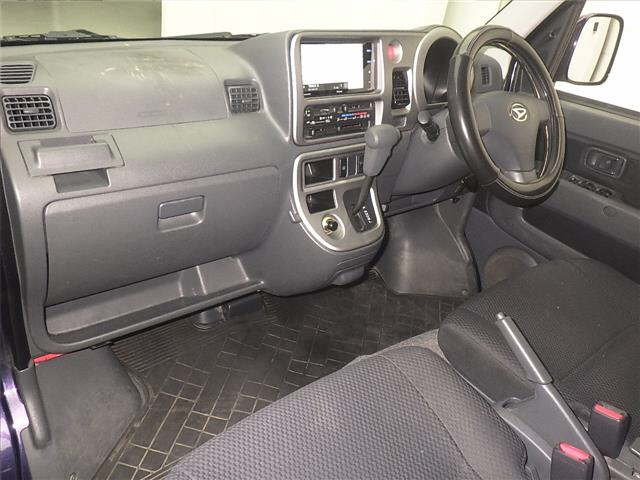DAIHATSU HIJET VAN 2017