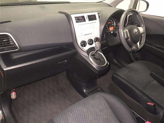 TOYOTA RACTIS 2013