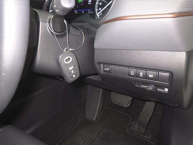 TOYOTA HARRIER 2022