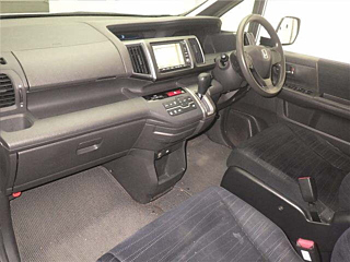 HONDA STEP WAGON 2010