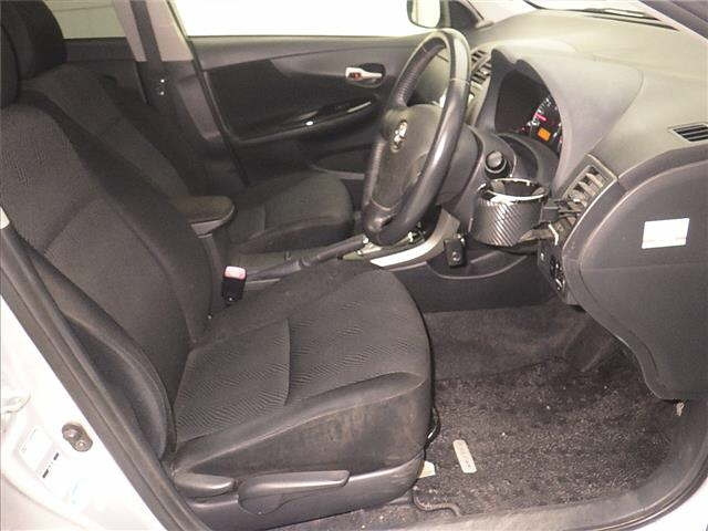 TOYOTA COROLLA FIELDER 2010