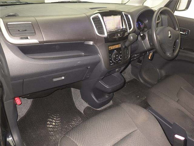 MITSUBISHI DELICA D2 2011