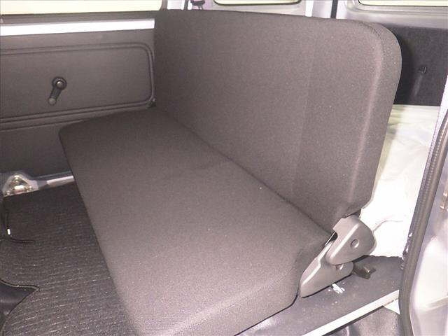 DAIHATSU HIJET VAN 2019