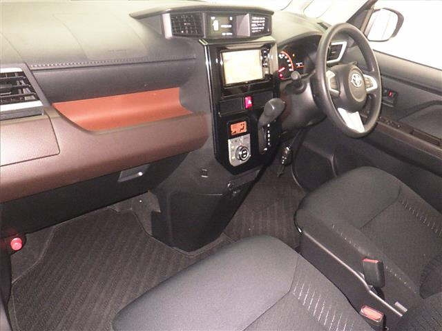TOYOTA ROOMY 2018