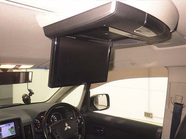 MITSUBISHI DELICA D5 2013